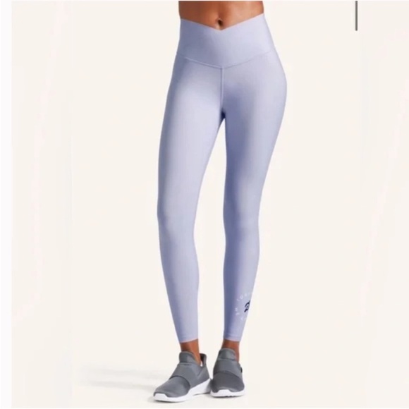 Peloton Pants - Peloton criss cross front Cadent leggings in light lavender.